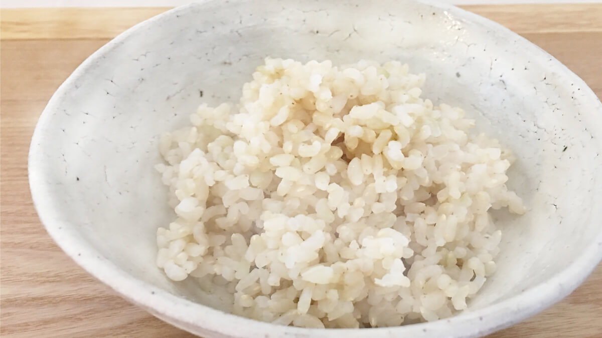 炊き立ての、発芽玄米ごはん